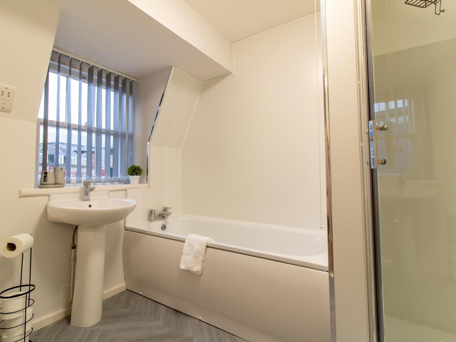 Stylish Maisonette Newcastle Pass The Keys المظهر الخارجي الصورة